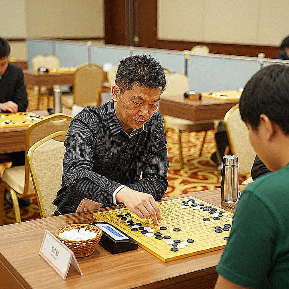 UzChess Cup: Jacobson, Vakhidov và khoảng trống trước nước đi định mệnh