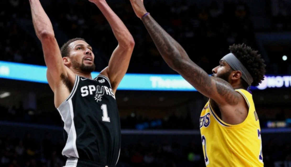Thomas Walkup rời Olympiacos tới Dubai: Một lời tuyên bố, và canh bạc chưa ai kiểm chứng
