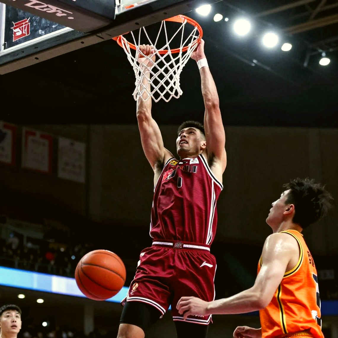Mexico's Nationwide Basketball Mass Class: When the Government Holds the Whistle Mexico's Nationwide Basketball Mass Class: When the Government Holds the Whistle