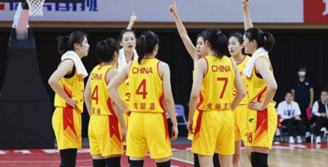 Bản hợp đồng 50 triệu bảng và cái bẫy dữ liệu: Aston Villa đang mua bàn thắng hay mua một tiền vệ?
