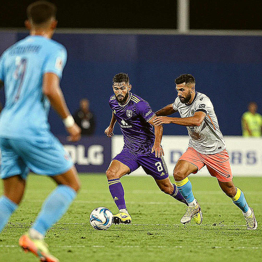 Le Giang Patrik: The 34-Year-Old Goalkeeper and His Destiny Contract at the FIFA ASEAN Cup 2026 Le Giang Patrik: The 34-Year-Old Goalkeeper and His Destiny Contract at the FIFA ASEAN Cup 2026
