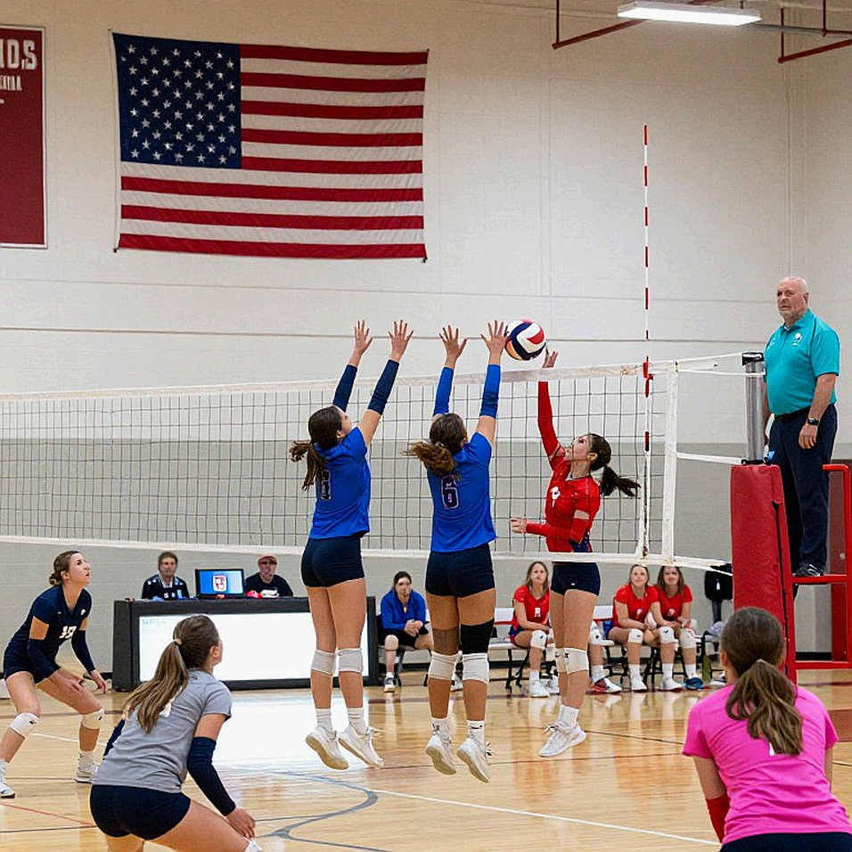 Nebraska số 1 Top 16 NCAA 2026: 19-0 là phần nổi, lịch thi đấu mới là phần chìm