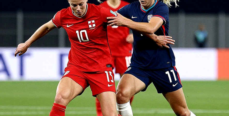 HLV Philippines nói Việt Nam mạnh hơn: vấn đề thật nằm ở lịch FIFA Days, không phải 40 bậc xếp hạng HLV Philippines nói Việt Nam mạnh hơn: vấn đề thật nằm ở lịch FIFA Days, không phải 40 bậc xếp hạng