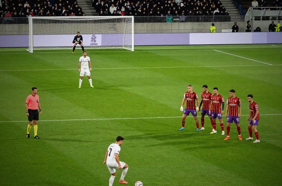 Hơn cả một chuyến đi: Lý do thật sự đằng sau việc Joao Neves lái xe tải đến sân tập PSG Hơn cả một chuyến đi: Lý do thật sự đằng sau việc Joao Neves lái xe tải đến sân tập PSG