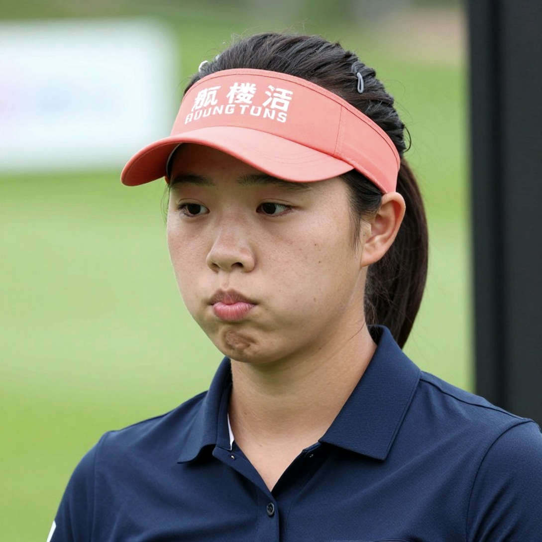 Sau lưng cú gạt bóng: Dòng tiền, dữ liệu và nỗi sợ định hình lại golf chuyên nghiệp